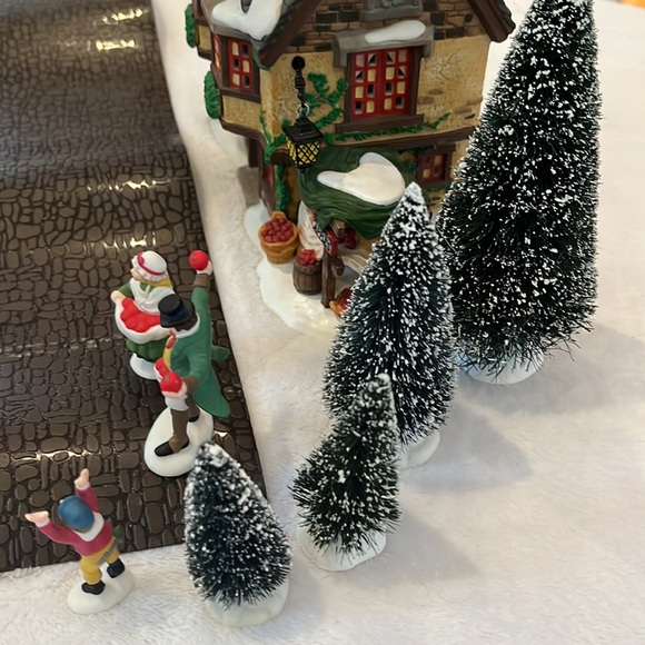 Department 56 Heritage Village Collection Seton Morris Spice Merchants Gift Set - Picture 9 of 11